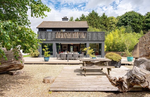 Catterick Garrison Cottage | New York Public Library - Holiday At Home