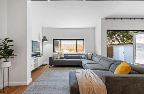 Hamilton House | Newcastle Escape 4-Bedroom House