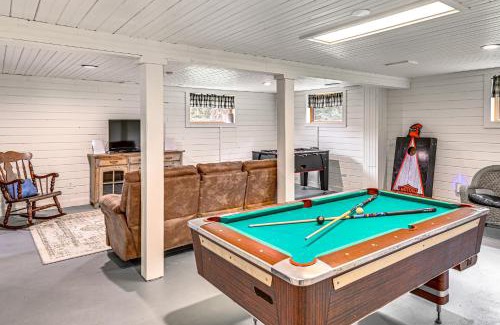 Essex County House | Newcomb Retreat with Mountain Views and Fire Pit!