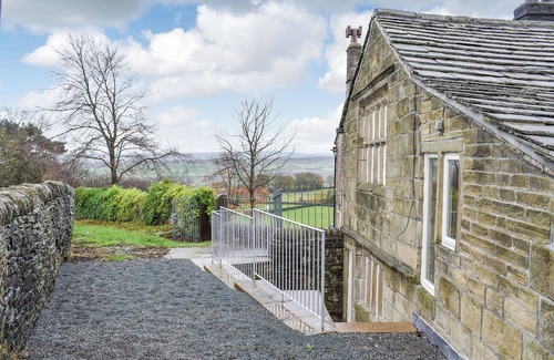 Halifax Cottage | Newlands Farm Cottage Halifax