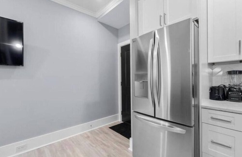 Kingman Park Apartment | NewLuxCondo 2bed+Laundry+Parking