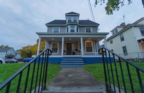 Schenectady Apartment | Newly 5 Star 2 Beds 1 Bath Perfect Short term Rental