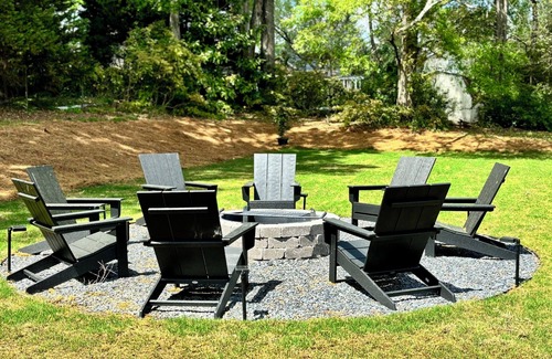 Watkinsville House | Newly Built 5BR/5.5 BR, 6 Miles to UGA, Fire Pit
