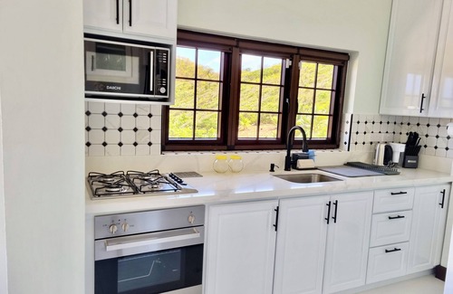 Gate Park Apartment | Newly built and well appointed two bedroom apartment with breathtaking Oceanview