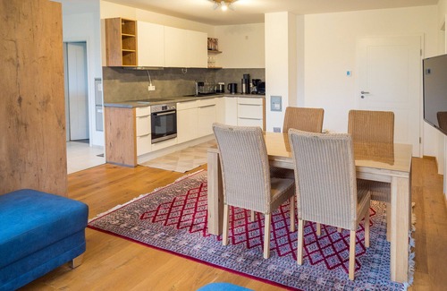 Abenberg Apartment | Newly built apartment in a quiet location with parking in front of the door