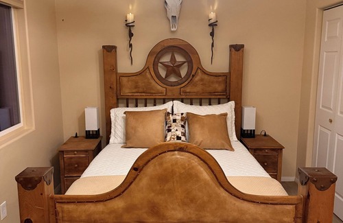 Old Fort Lowell House | Newly Built Beautiful Guest House/Casita