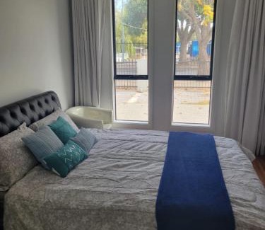 Marden House | Newly built Duplex type home - 4km to North Terrace Adelaide