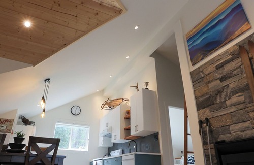 Taghum House | "NEWLY BUILT HOME" on 5 acres by the beach