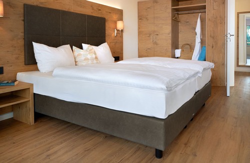 Bitzenhofen Apartment | Newly built, modern 3-room luxury apartment near Lake Constance