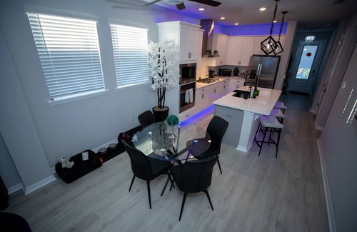 Colonialtown South House | Newly Constructed Modern Pet Friendly Zen Home w/Private Home Theater & Hot Tub! by RedAwning