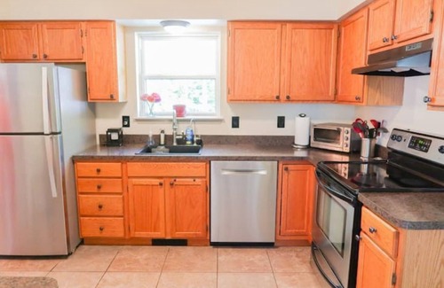 Saratoga Springs House | Newly Furnished Home w/Pool - 10 MIN FROM TRACK
