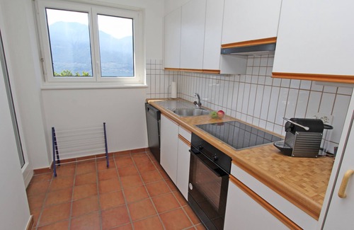 Muralto Apartment | Newly furnished apartment in a small residence on a sunny slope above Locarno