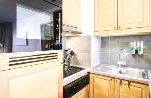 Flaine Apartment | Newly redecorated 2-bed ski-in ski-out family apartment