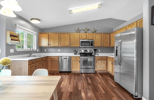Westridge House | Newly Refurnished 3 Bed 2 Bath Highlands Ranch Home - Executive Rental