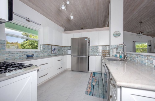 South Palmetto Point House | Newly Remodeled Home on Calm Caribbean w/Sunset Views, Snorkeling, Generator!