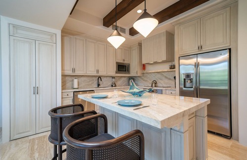 El Medano Ejidal Condo | NEWLY remodeled - 1 Bedroom Marina View - Best Location in Cabo!