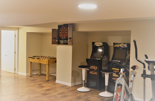 Elmhurst House | Newly Remodeled Furnished Home In Elmhurst