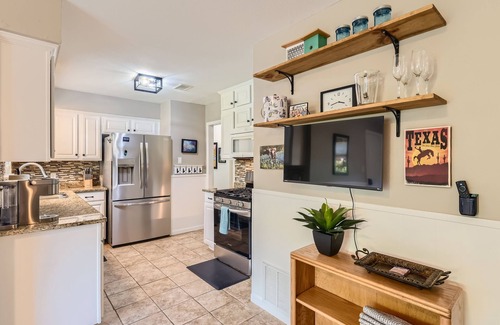 Windsor Hills House | Newly-remodeled home in North Acres