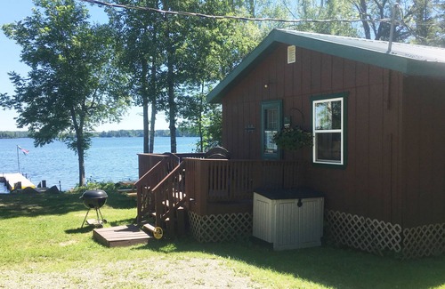 Ely Cabin | Newly remodeled lakeside cabin right across from BWCAW and 7 miles outside Ely