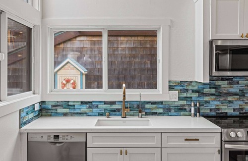 Castroville House | Newly remodeled luxury 2BR 2BA