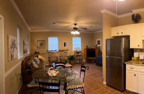Temple Cottage | Newly remodeled, on beautiful acreage between Temple & Belton, gorgeous views