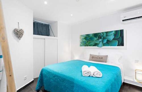 Orient Bay Apartment | Newly Renovated 1 Bedroom Condo With Amazing Seaview! Beachfront Pool!