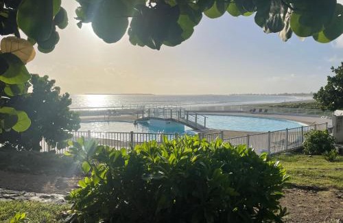 Orient Bay Apartment | Newly Renovated 1 Bedroom Condo With Amazing Seaview! Beachfront Pool!