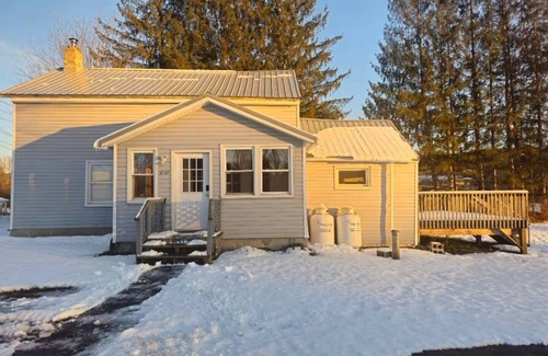 Cooperstown House | Newly Renovated 2-bedroom Farmhouse with WiFi, AC in Cooperstown/Middlefield.