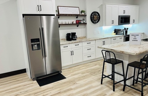Dyersville Apartment | Newly Renovated 2-bedroom apartment in charming Dyersville, IA