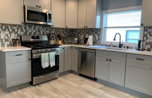 Montclair Apartment | Newly Renovated 2 BR downtown Apt, family getaway.