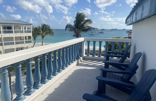 Simpson Bay Condo | Newly Renovated 3 bedroom 3.5 bath on Simpson Bay Beach 🏝