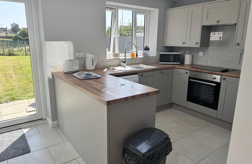 Heacham House | Newly Renovated 3 bed House Near Beach in Heacham