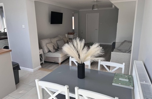 Heacham House | newly renovated 3 bed house near beach in heacham