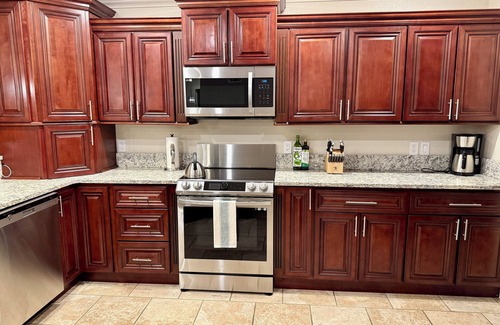 Rimrock House | Newly Renovated 3BR Oasis - Close to Dining + Private Backyard Fire Pit