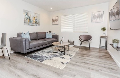 Columbus Apartment | Newly Renovated (9B) OSU/Central ❤NearEVERYTHING