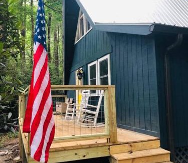Highlands Ski Chalet | Newly renovated A-frame 5 Min walk to main street