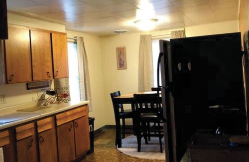 Ashtabula Apartment | Newly renovated, and decorated upstairs apartment with attached garage.