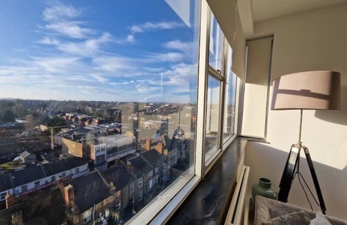 Hendon Apartment | Newly renovated apartment!