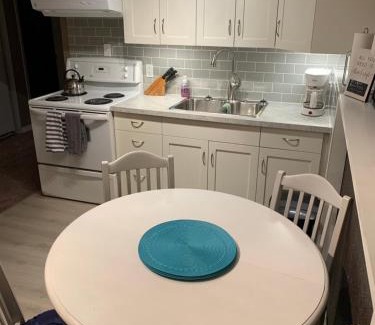 Lethbridge Apartment | Newly Renovated Basement Suite!