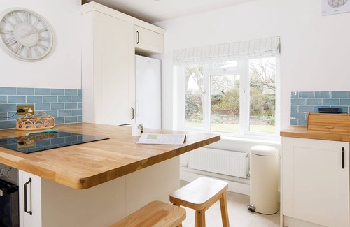 Bosham House | Newly Renovated Cottage 150m From Waterfront