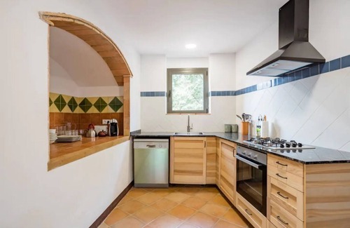 Pins House | Newly renovated country house on a private estate