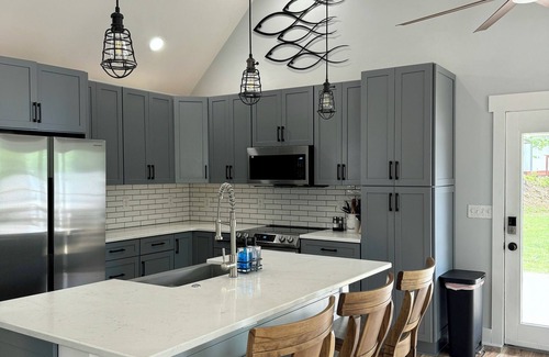 Dublin House | Newly renovated & furnished 3 bdrm, 2 bath lake home, dock, spectacular view