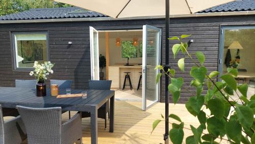 Grlev House | Newly Renovated Holiday Home Near Sandy Beach