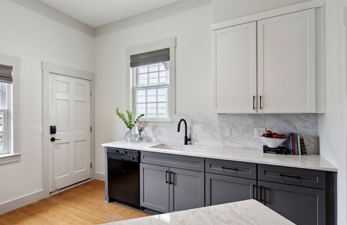 Kayton - Frazier Area Condo | Newly Renovated Home | Free Parking