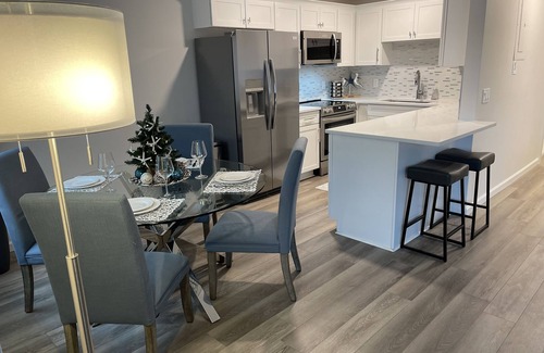 Lantana Condo | Newly renovated Lantana FL condo, All new luxury furnishings, 2 miles from Ocean