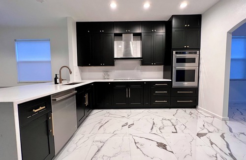 Highlands Reserve House | Newly Renovated Luxury 5-bedroom house in charming Davenport