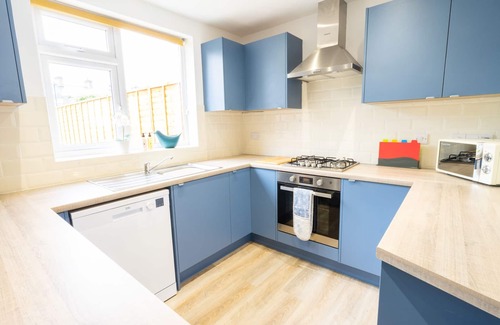 Porthmadog House | Newly-renovated, mid-terrace cottage in Porthmadog