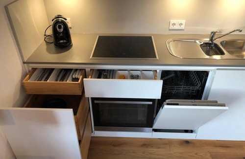 Monheim Apartment | Newly renovated, modern vacation apartment 4