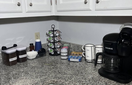 Athens Condo | Newly Renovated Modern Spacious 2 Bedroom Condo - Close to UGA