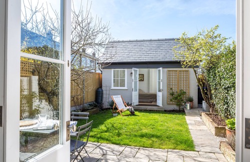 Whitstable House | Newly Renovated Period Home in Conservation Area, Just a Short Walk to the Sea